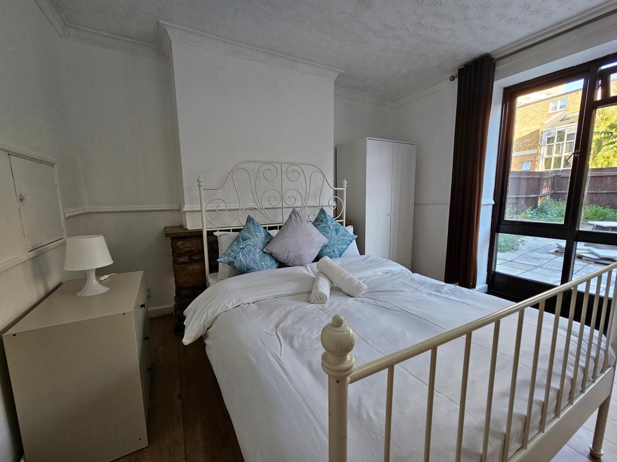 Towerhill Rooms London Eksteriør bilde